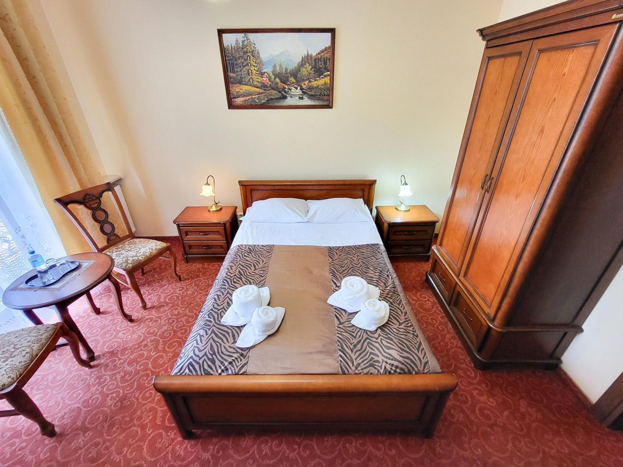 Hotel Hesperus Miedzyrzec Podlaski Ngoại thất bức ảnh