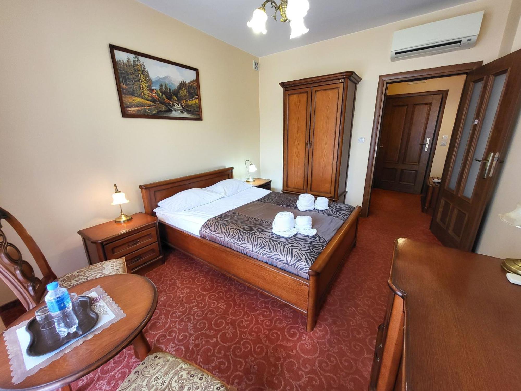 Hotel Hesperus Miedzyrzec Podlaski Ngoại thất bức ảnh