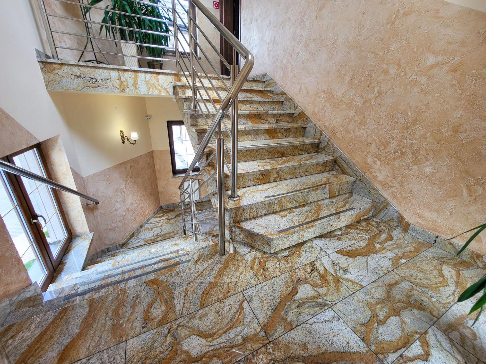 Hotel Hesperus Miedzyrzec Podlaski Ngoại thất bức ảnh